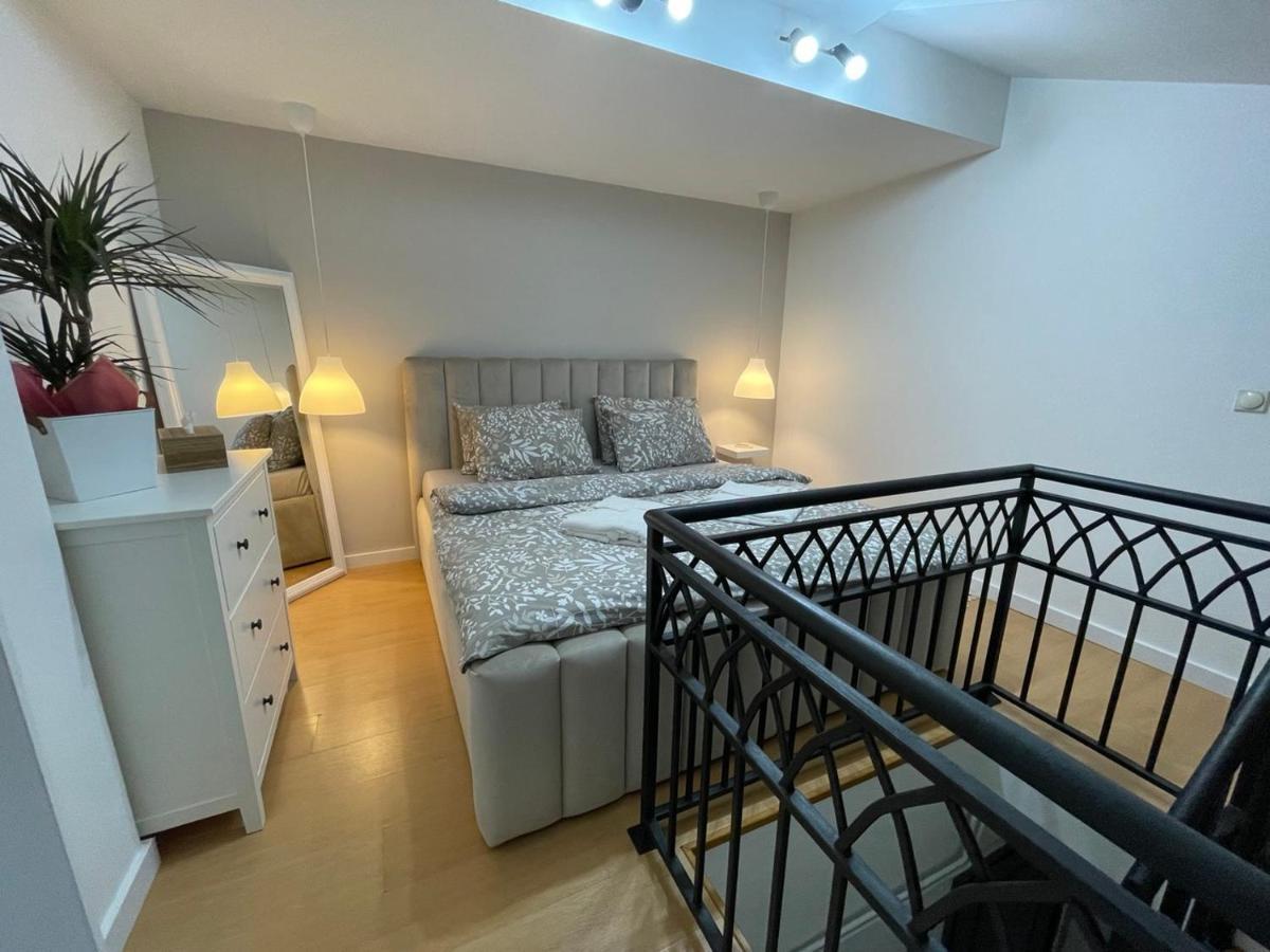 Element Apartment *